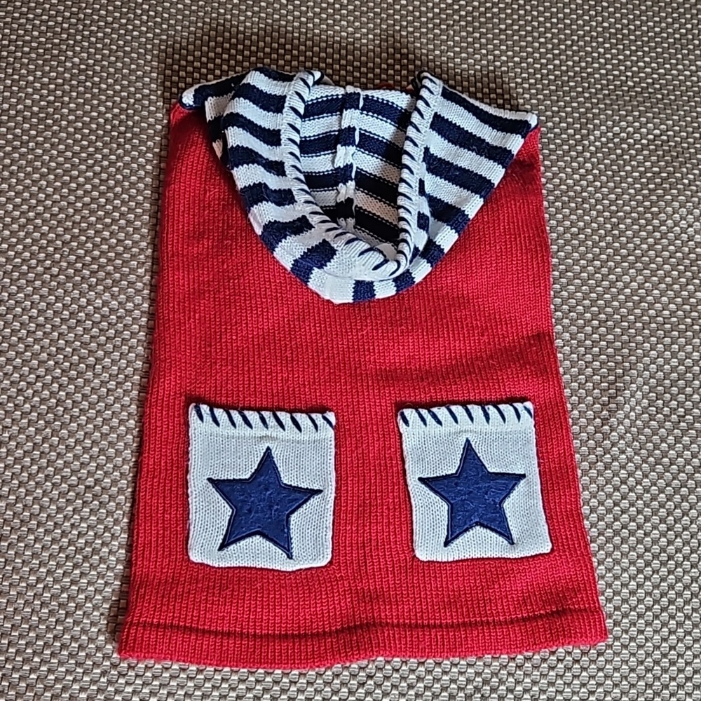 Vintage handmade dog sweater with hood.  Stars on pockets.  Size M